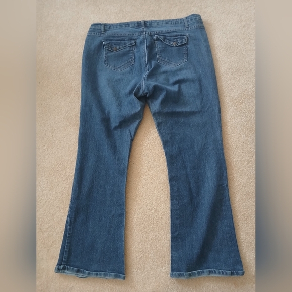 Women's SaltWorks Med Rise Bootcut Jeans 20W. FL - Picture 2 of 7